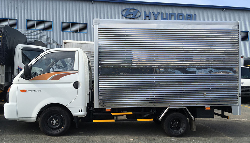 HYUNDAI PORTER 150 1T5 THÙNG KÍN