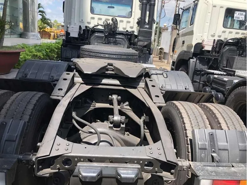 Khung chassis của xe đầu kéo HD1000
