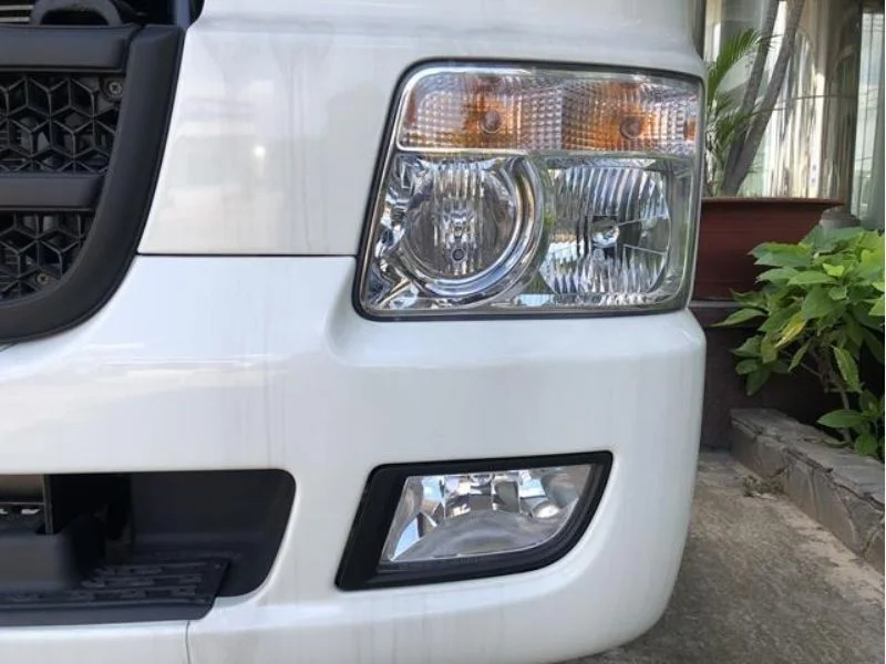 Cụm đèn chiếu sáng xe đầu kéo HD1000