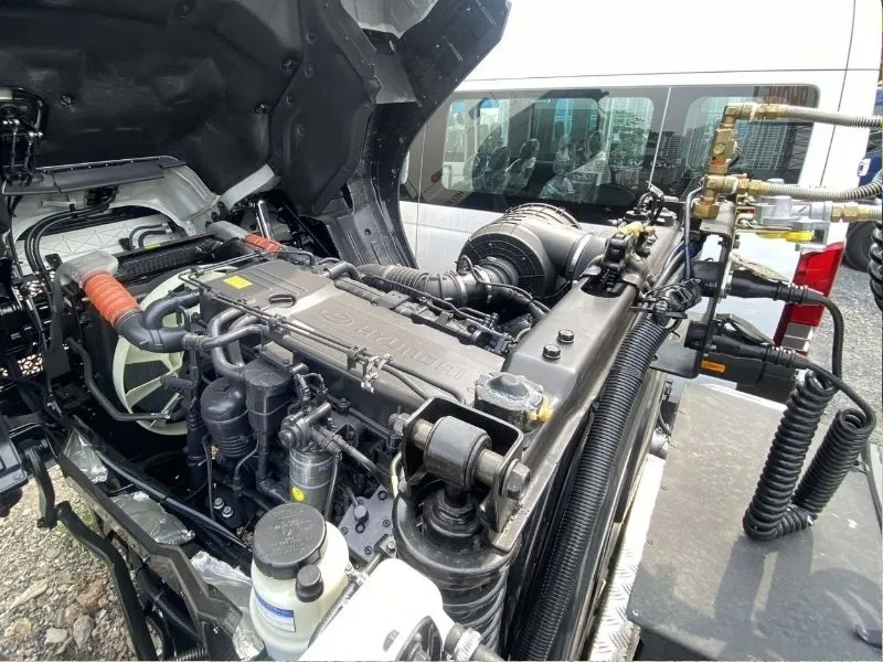 Động cơ xe đầu kéo Hyundai HD1000