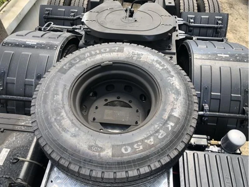 Lốp xe dự phòng Hyundai HD1000