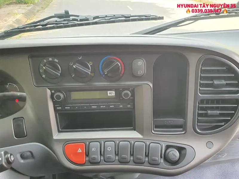 Nội thất xe Hyundai N250