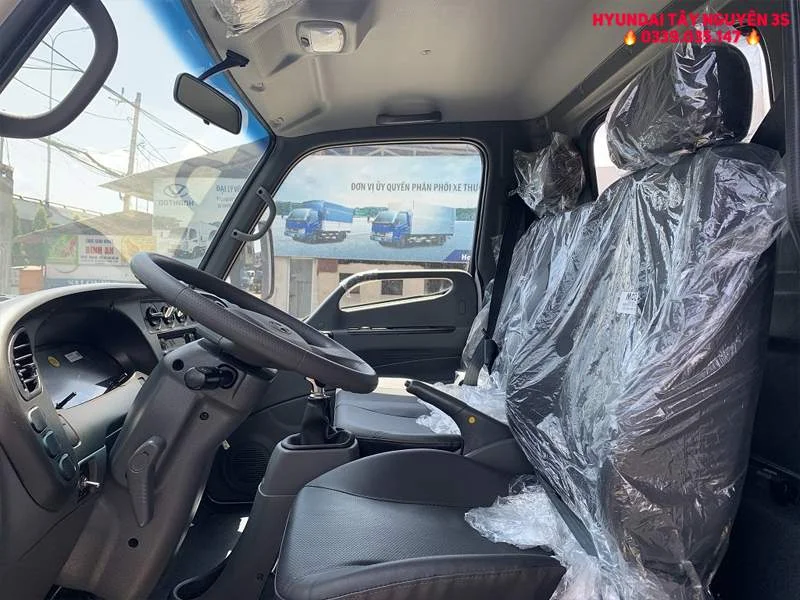 Nội thất Hyundai N250SL Nội thất Hyundai N250SL
