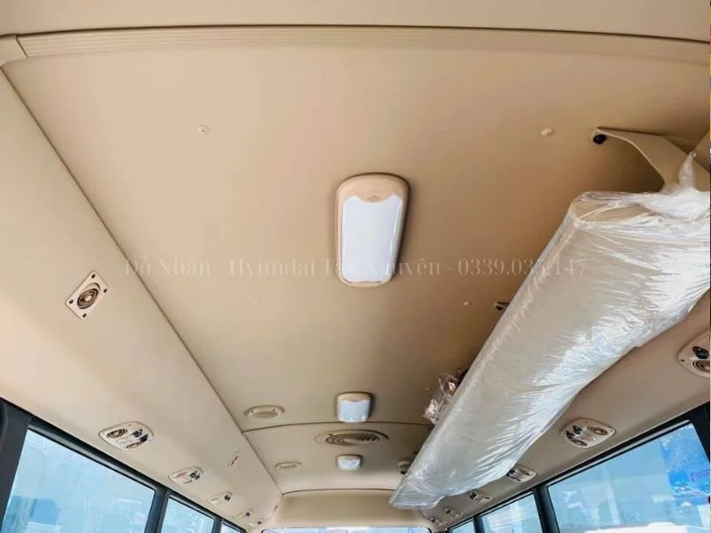 Trần xe County Hyundai