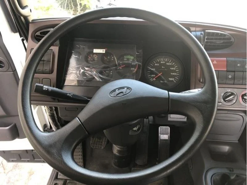 Vô lăng của xe Hyundai HD1000