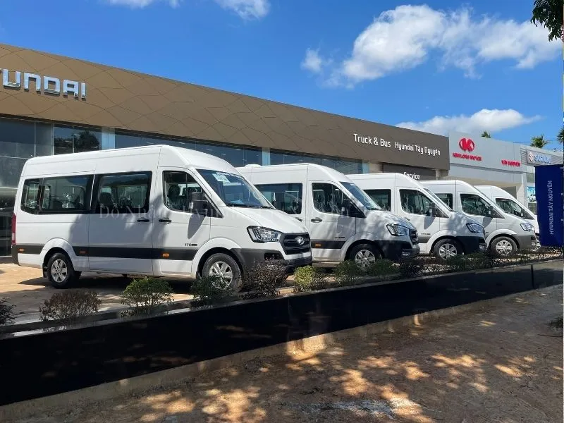 Xe 16 chỗ Hyundai Solati