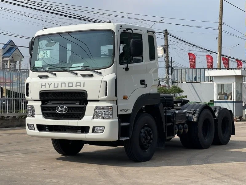 Xe HD1000 màu trắng